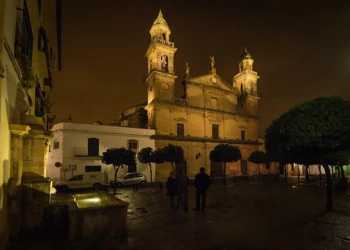 Patios De San Rafael 公寓